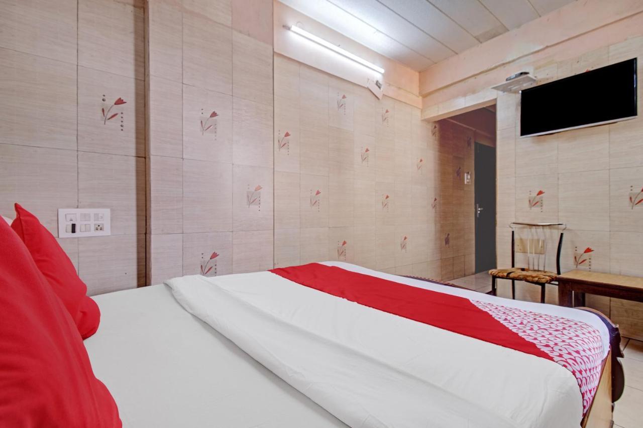 Oyo 80762 Hotel New Mini Mahal Turambhe Exteriör bild